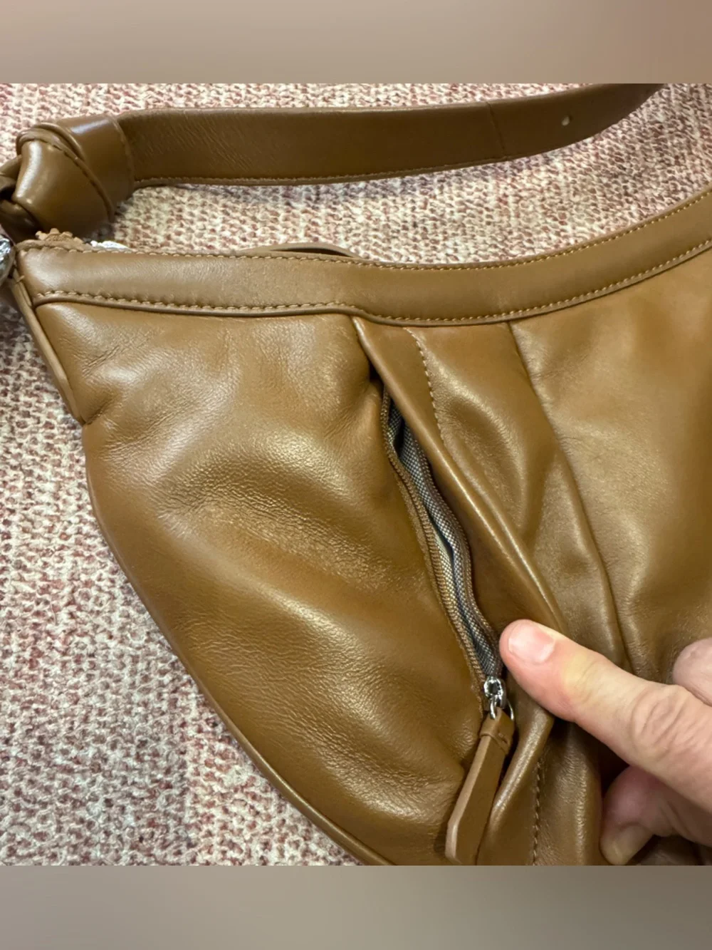 Cole Haan Womens' Quilted soft leather Hobo Bag - New Caramel